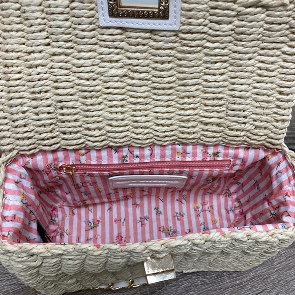 Natural/Ivory Sift Straw Purse w/Chain - Picture 5 of 16